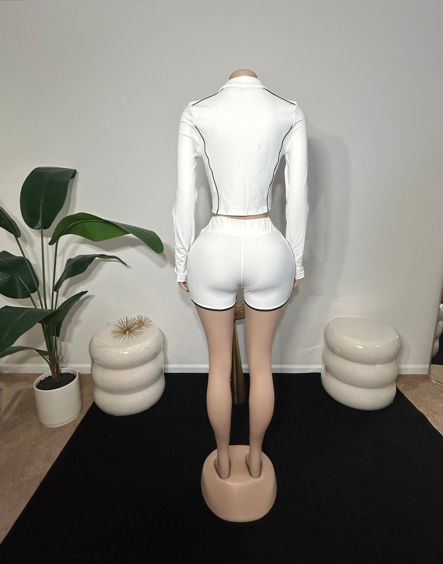 “Cati” Curve Biker Set